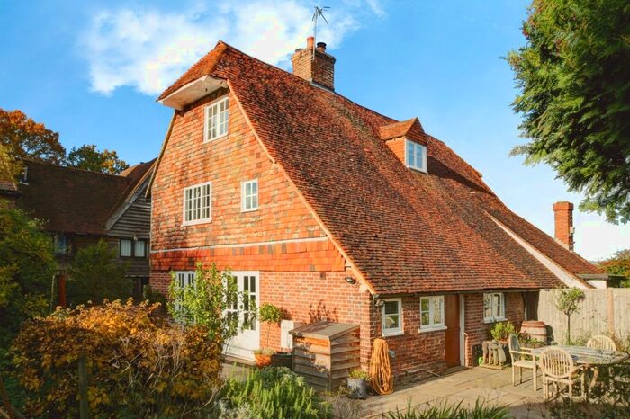 3 Bedroom Semi-Detached House For Sale In Smiths Lane, Goudhurst, Cranbrook, TN17