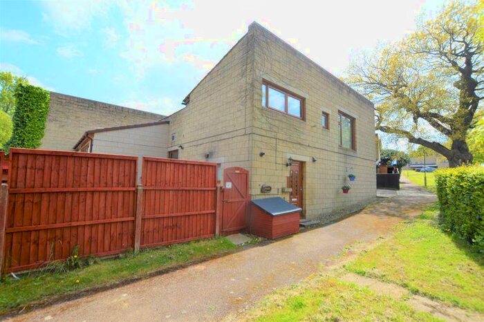 4 Bedroom Village House For Sale In Stunning And Spacious Extended Four Bedroom Rutland Home, LE15