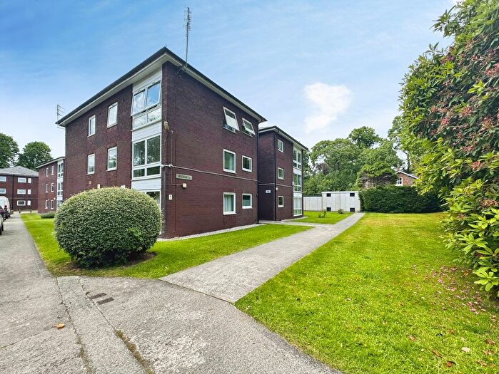1 Bedroom Flat To Rent In Mersey Road, Heaton Mersey, Stockport, SK4