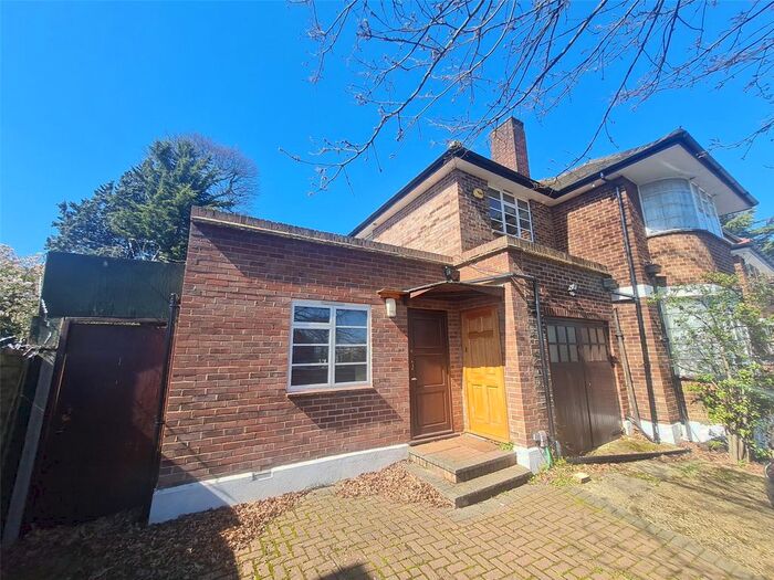 1 Bedroom Flat To Rent In Ashbourne Road, Ealing, London, W5