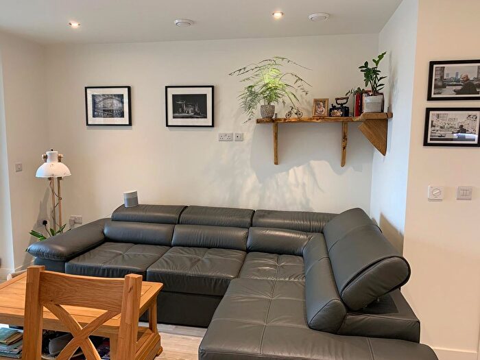 1 Bedroom Flat To Rent In Brunswick Road, London, W5