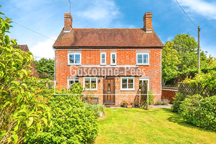 4 Bedroom Detached House To Rent In School Road, Wisborough Green, Billingshurst, RH14