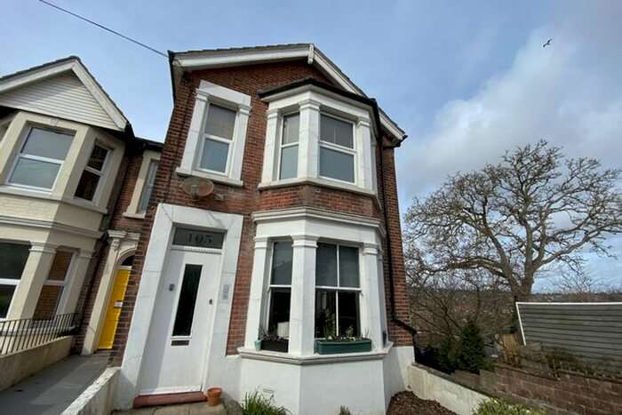 2 Bedroom Flat To Rent In St. Thomass Road, Hastings, TN34