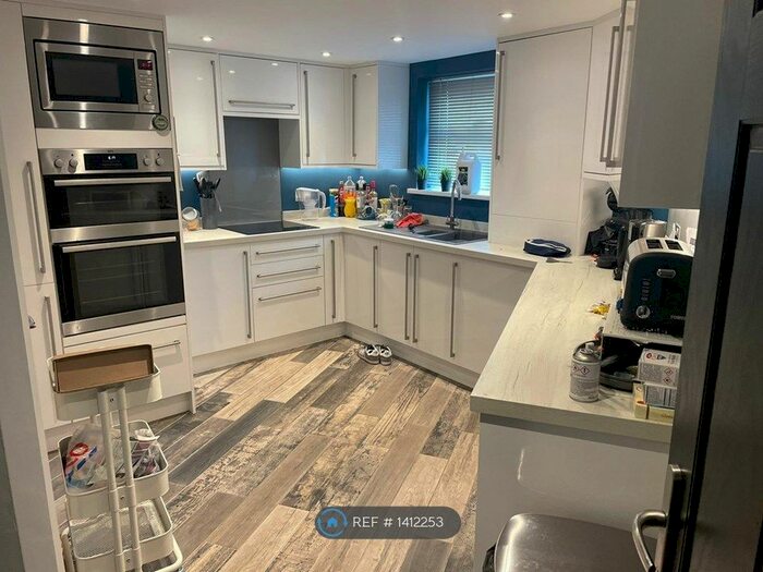 2 Bedroom Flat To Rent In King Street, Plymouth, PL1