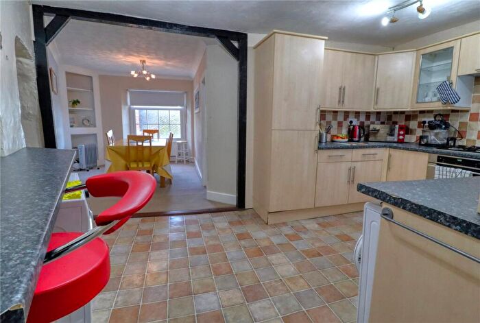 2 Bedroom Apartment For Sale In Fore Street, Ilfracombe, North Devon, EX34
