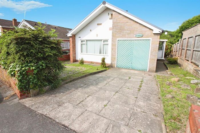 2 Bedroom Detached Bungalow For Sale In Whitehouse Crescent, Great Preston. Leeds, LS26