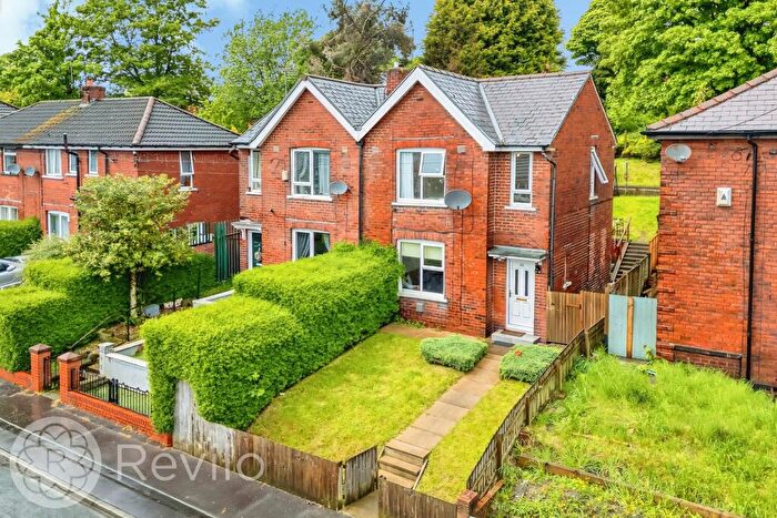 3 Bedroom Semi-Detached House For Sale In Gale Street, Rochdale, OL12