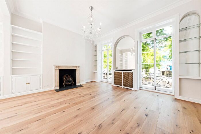 5 Bedroom Detached House To Rent In Royal Avenue, London, SW3