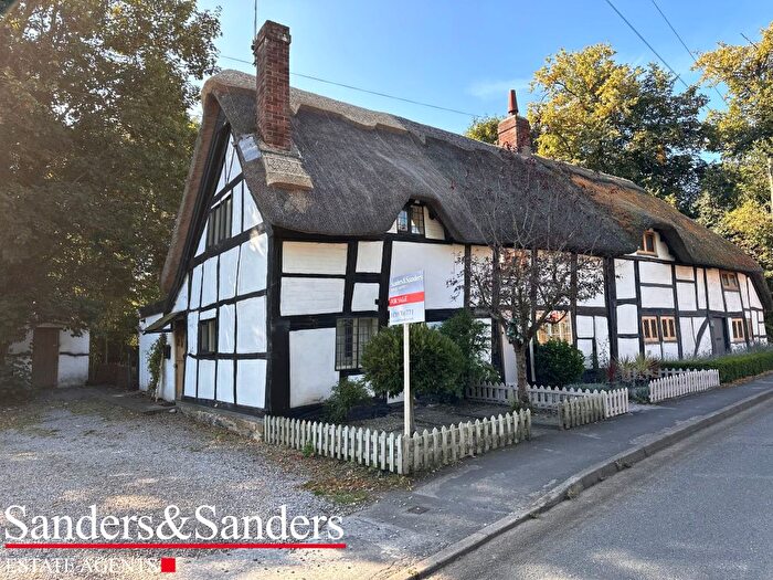 2 Bedroom Cottage For Sale In Station Road, Salford Priors, Evesham, WR11