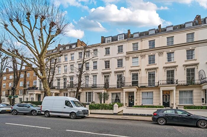 2 Bedroom Flat For Sale In Clifton Gardens, Little Venice, W9