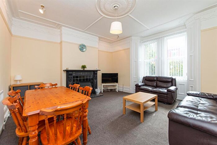 6 Bedroom Terraced House To Rent In Cardigan Terrace, Heaton, Newcastle Upon Tyne, NE6