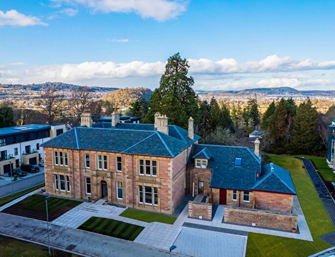 2 Bedroom Flat For Sale In Drummond Hill, Inverness, Highland, IV2