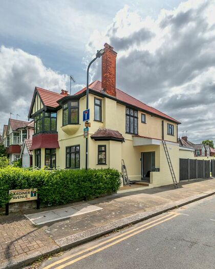 2 Bedroom Flat To Rent In Anson Road, Cricklewood, NW2