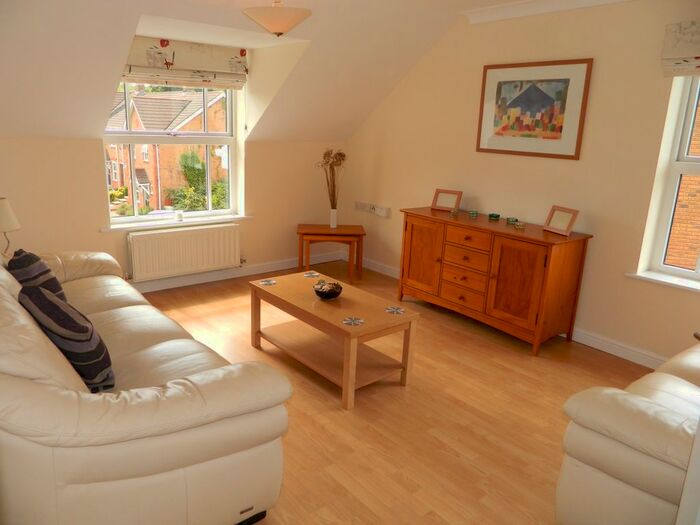 2 Bedroom Flat To Rent In Dickens Lane, Old Basing, RG24