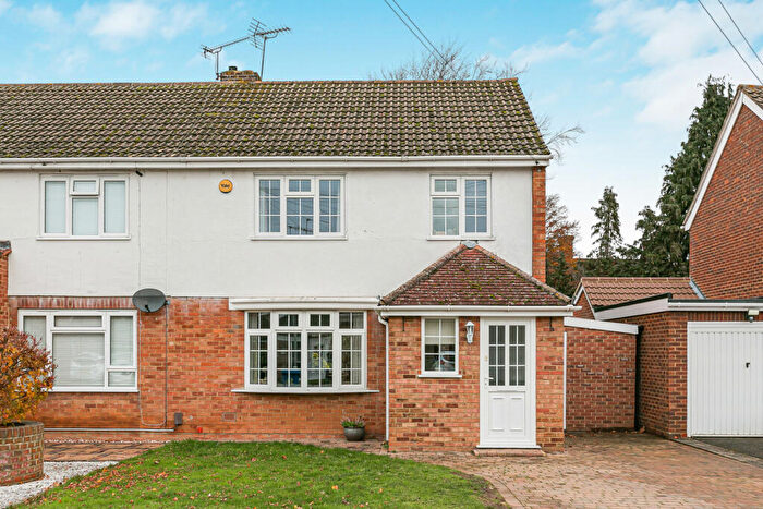 3 Bedroom Semi-Detached House For Sale In Mills Spur, Old Windsor, Windsor, Berkshire, SL4