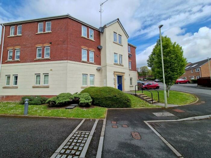 2 Bedroom House To Rent In Longacres, Bridgend, CF31