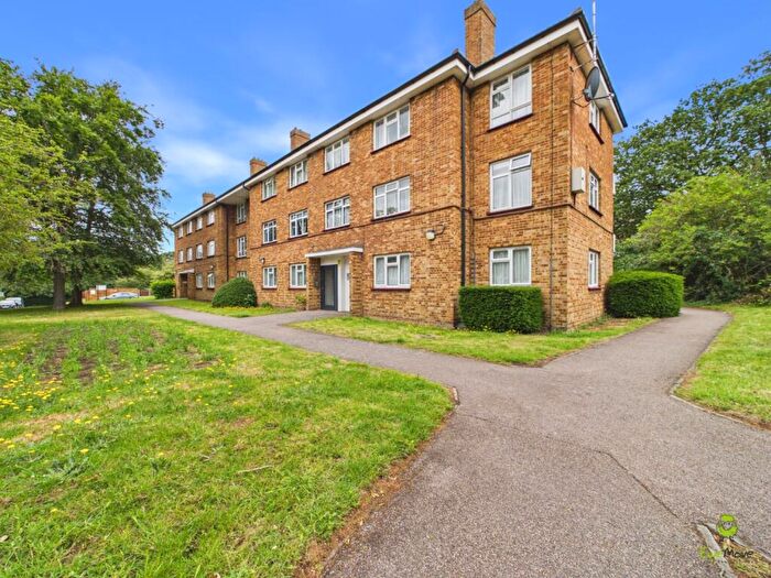 2 Bedroom Apartment For Sale In Sencler House, Woolwich Road, London, London, SE2