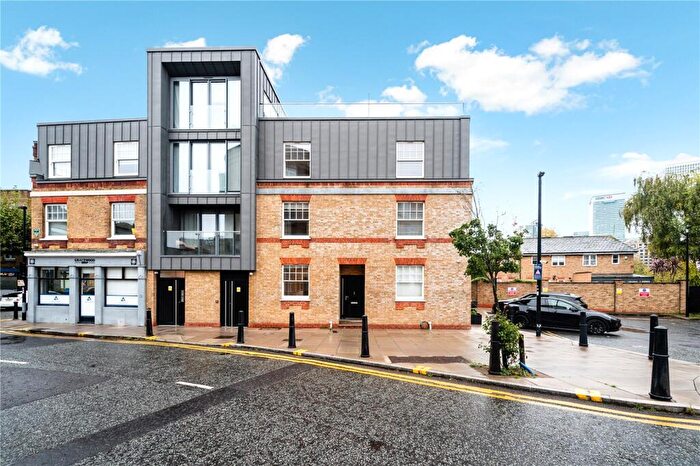 4 Bedroom Terraced House To Rent In Three Colt Street, London, E14