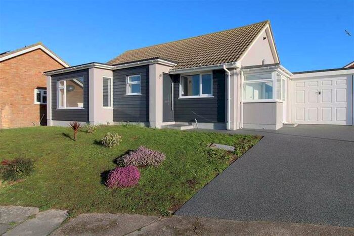 3 Bedroom Detached Bungalow For Sale In St Andrews Drive, Bishopstone, East Sussex, BN25