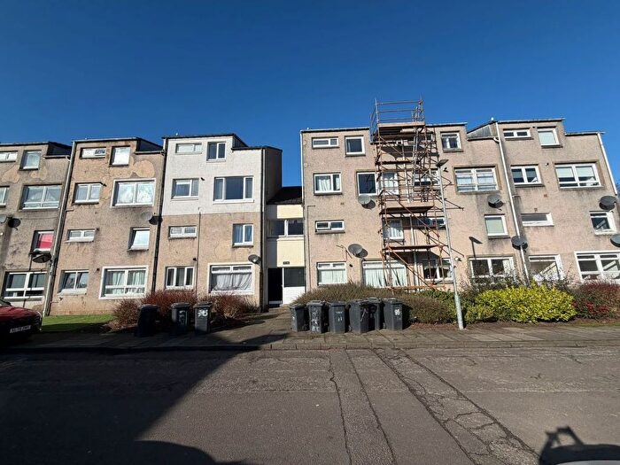 3 Bedroom Flat For Sale In Spruce Road, Cumbernauld, Glasgow, Lanarkshire, G67