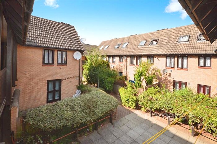 1 Bedroom Flat To Rent In Stephenson Court, Osborne Street, Slough, SL1