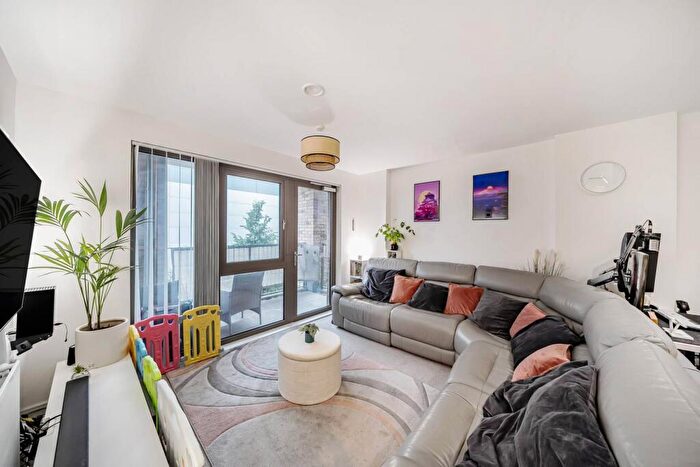 1 Bedroom Flat For Sale In Purley Way, Croydon, CR0