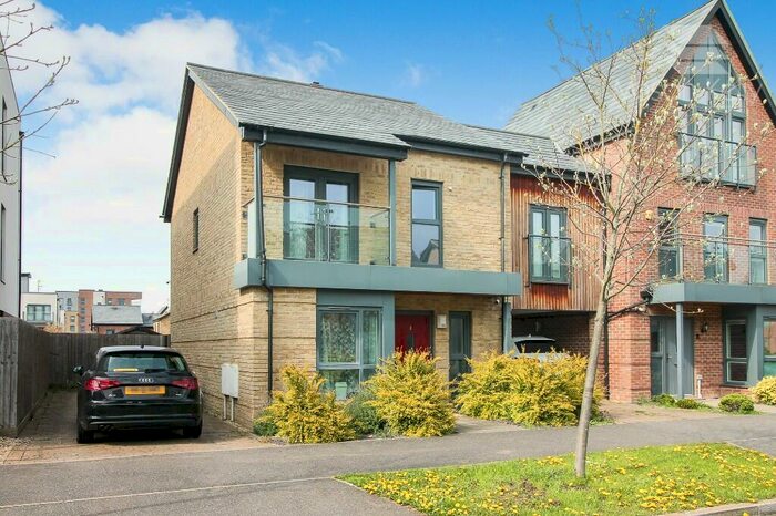 3 Bedroom Semi-Detached House To Rent In Wizard Way, Oakgrove, Milton Keynes, Buckinghamshire, MK10