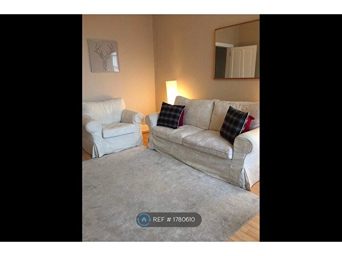 1 Bedroom Flat To Rent In Crow Road, Glasgow, G11