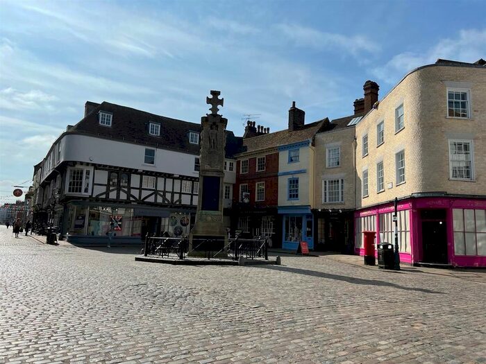 3 Bedroom Flat To Rent In Butchery Lane, Canterbury, CT1