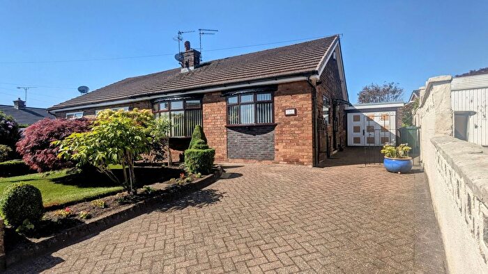 3 Bedroom Semi-Detached Bungalow For Sale In Newlyn Drive, Skelmersdale, WN8