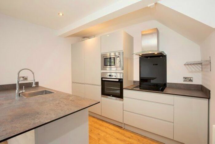 4 Bedroom Property To Rent In Holly Bank Road, York, YO24