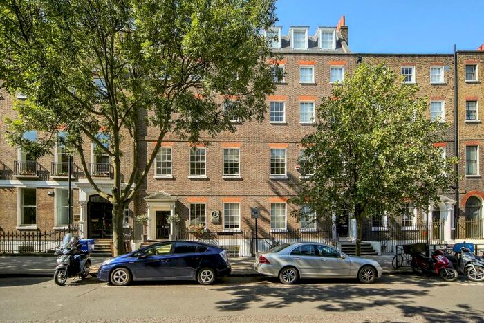 2 Bedroom Flat To Rent In John Street, London, WC1N
