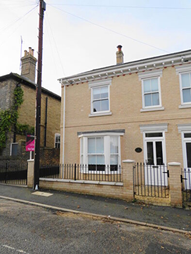 4 Bedroom Town House To Rent In The Lilacs, Bury St Edmunds, IP33
