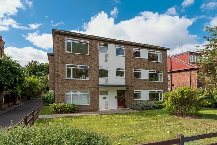 1 Bedroom Flat To Rent In Lynne Court, Cambridge Road, London, SW20