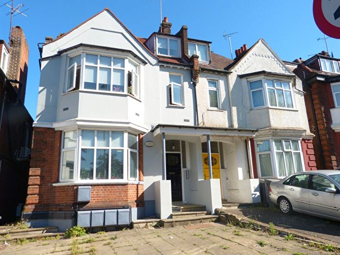 1 Bedroom Flat To Rent In North End Road, London, NW11