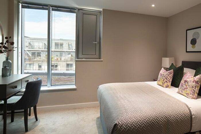 2 Bedroom Apartment To Rent In Burlington House Tariff Street, M1