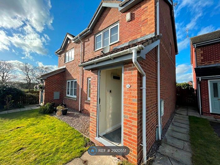 2 Bedroom Semi-Detached House To Rent In Orchard Street, Thorne, Doncaster, DN8