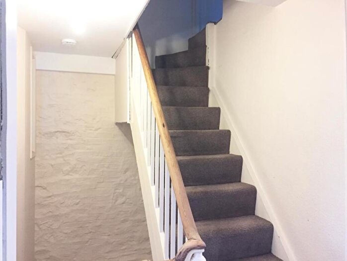 2 Bedroom Apartment To Rent In Barn Road, Carmarthen, SA31