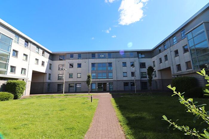 2 Bedroom Flat To Rent In Merkland Lane, Aberdeen, AB24