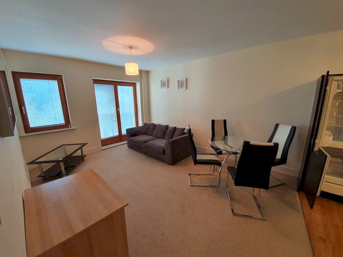 2 Bedroom Flat To Rent In Post Box Apartments, Commercial Street, Birmingham, B1