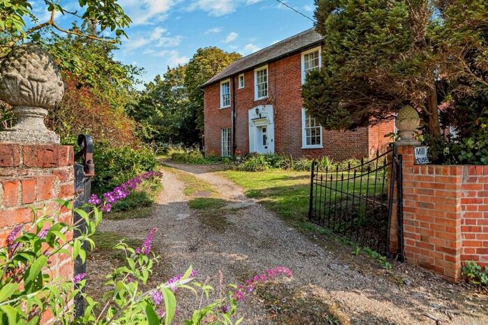 4 Bedroom Detached House For Sale In Bergholt Road, Brantham, Manningtree, Essex, CO11