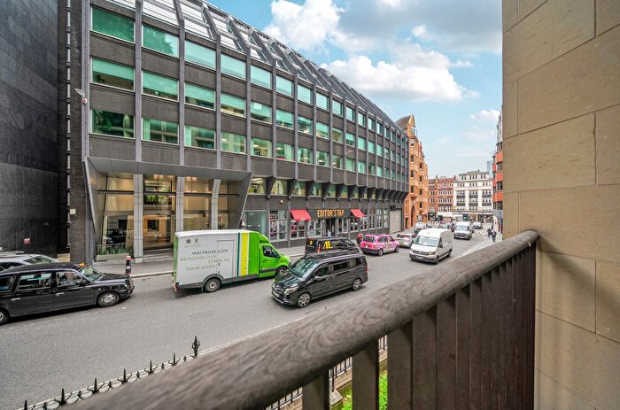 1 Bedroom Flat For Sale In Fetter Lane, London, EC4A