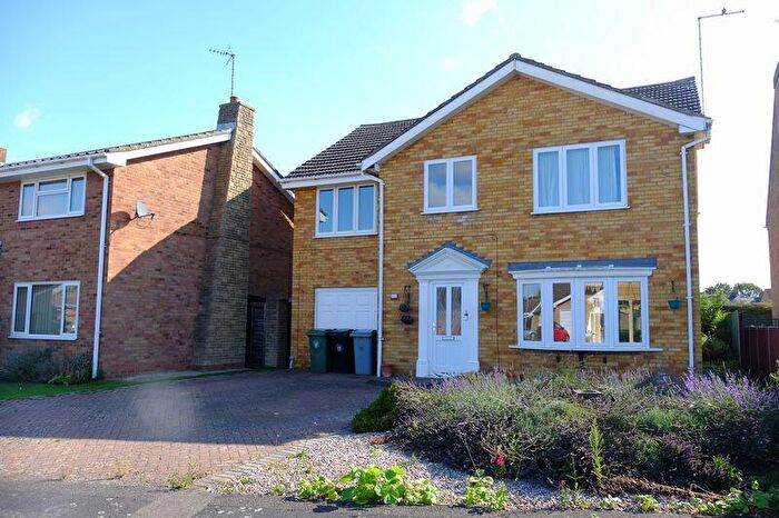 4 Bedroom Detached House To Rent In Kesteven Drive, Market Deeping, Peterborough, PE6