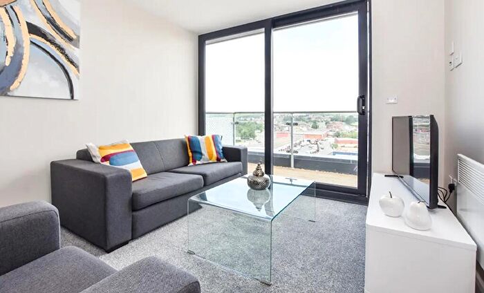 2 Bedroom Flat To Rent In Skinner Lane, Leeds, West Yorkshire, LS7