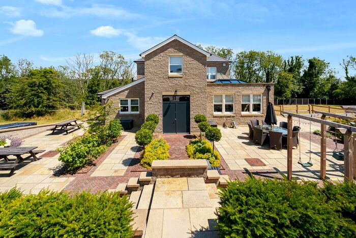 5 Bedroom Detached House To Rent In Petersfield Lane, Clanfield, PO8