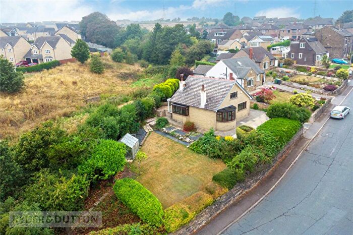 3 Bedroom Bungalow For Sale In Weatherhill Road, Birchencliffe, Huddersfield, West Yorkshire, HD3