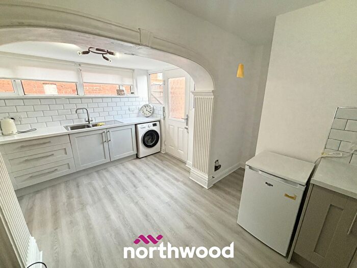 3 Bedroom Terraced House For Sale In Kenneth Avenue, Stainforth, Doncaster, DN7