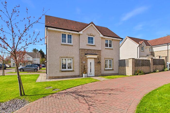 3 Bedroom Detached House For Sale In Burnhead Gardens, Carluke, ML8
