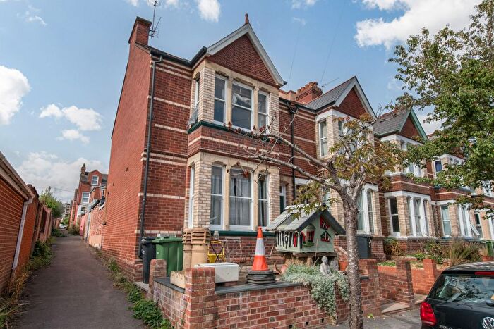 4 Bedroom End Terrace House For Sale In Clinton Avenue, Exeter, EX4