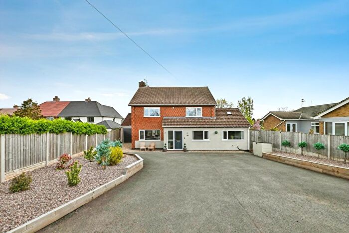 5 Bedroom Detached House For Sale In The Green, Diseworth, Derby, DE74